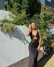 Load image into Gallery viewer, Bec &amp; Bridge Camille Maxi Dress
