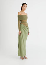 Load image into Gallery viewer, Benni Yasmin Off-Shoulder Maxi Dress - Pistachio
