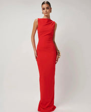 Load image into Gallery viewer, Effie Kats Verona Gown - Red
